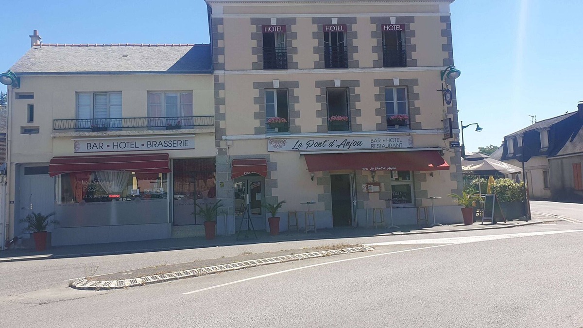La Guerche-de-Bretagne Hotel | Brasserie le Pont d'Anjou