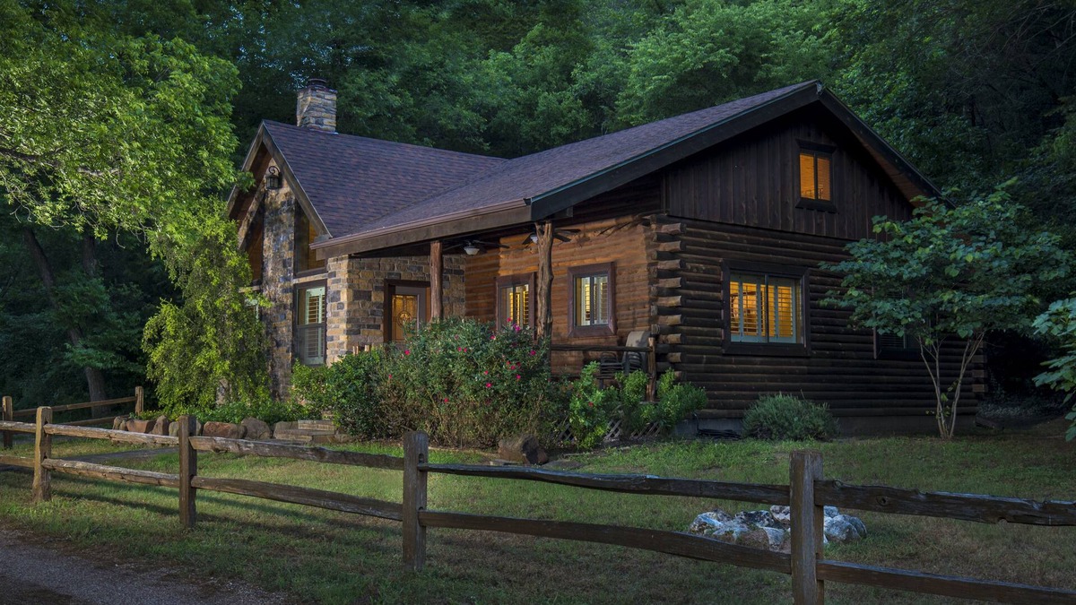 Waco House | Brazos Bluffs Ranch: Beautiful Home in Rural Setting