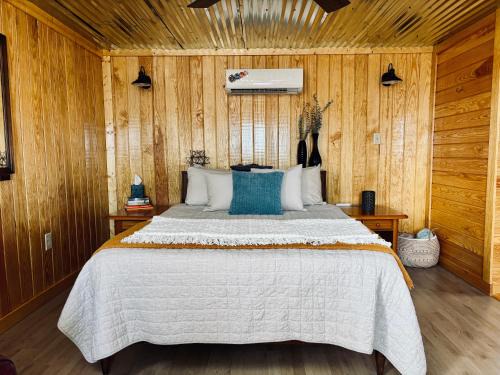Jasper House | BRB - Cozy Bungalow at the Top of the Canyon