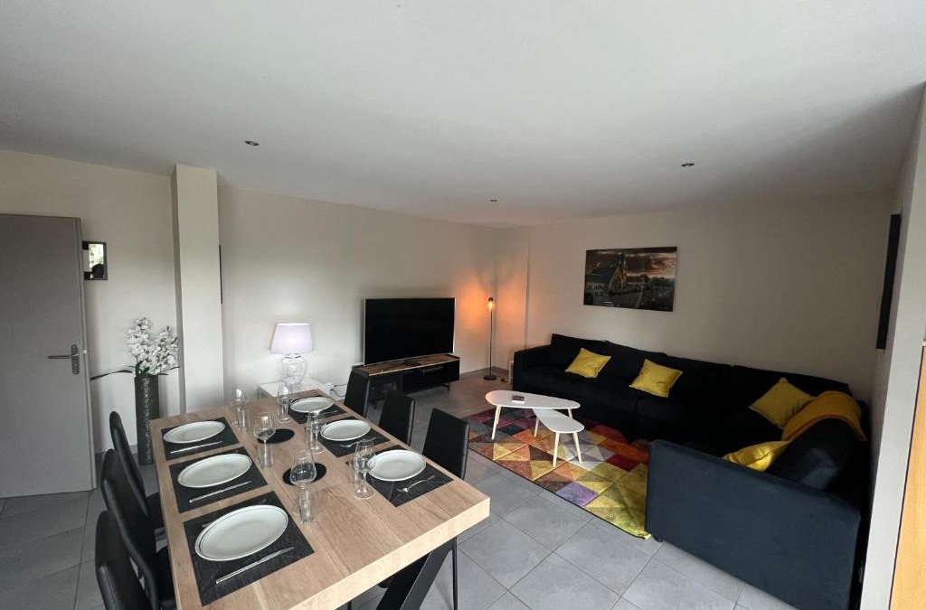 Longeville-les-Metz Apartment | Break in Metz