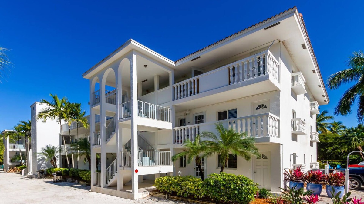 Sanibel Condo | Breakers West 2 Bedroom Luxury Beach Condo