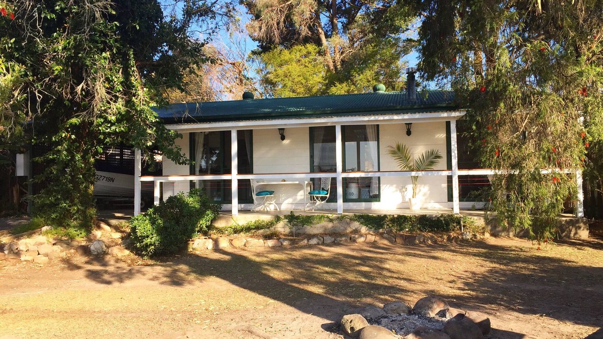 Coomba Park Cottage | Bream Cottage With Wallis Lake Water Views