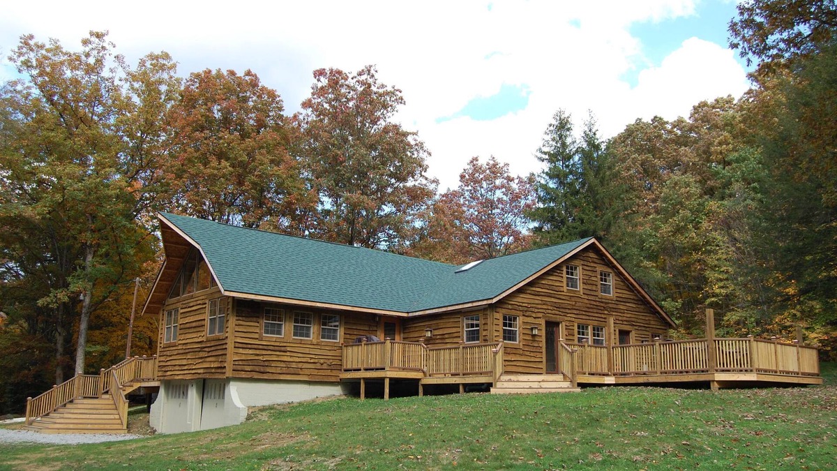 Farmington House | Breath Taking Lodge 3 miles from Nemacolin Resort &10 miles from Ohiopyle!