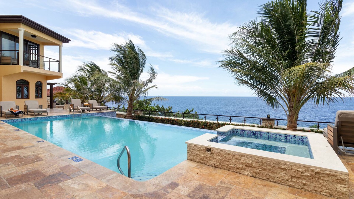 Tower Isle Villa | Breathaking Luxury Cliffside Villa