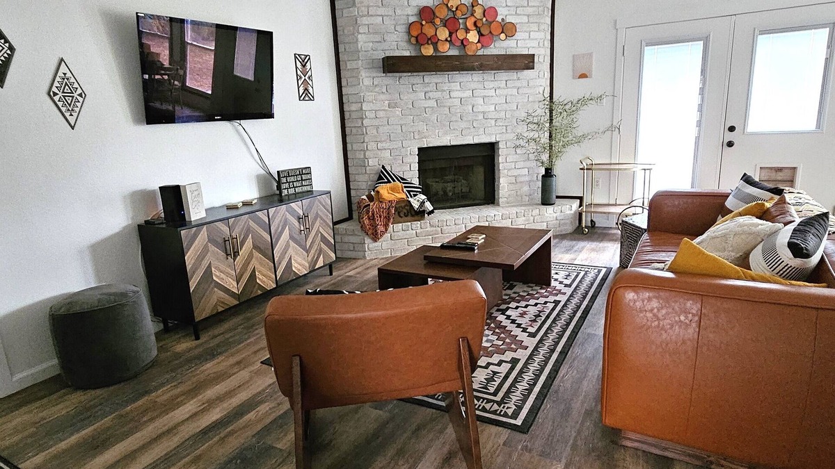 Buda House | Breathe Easy Here in Buda, 3 bedroom/2 full bathrooms