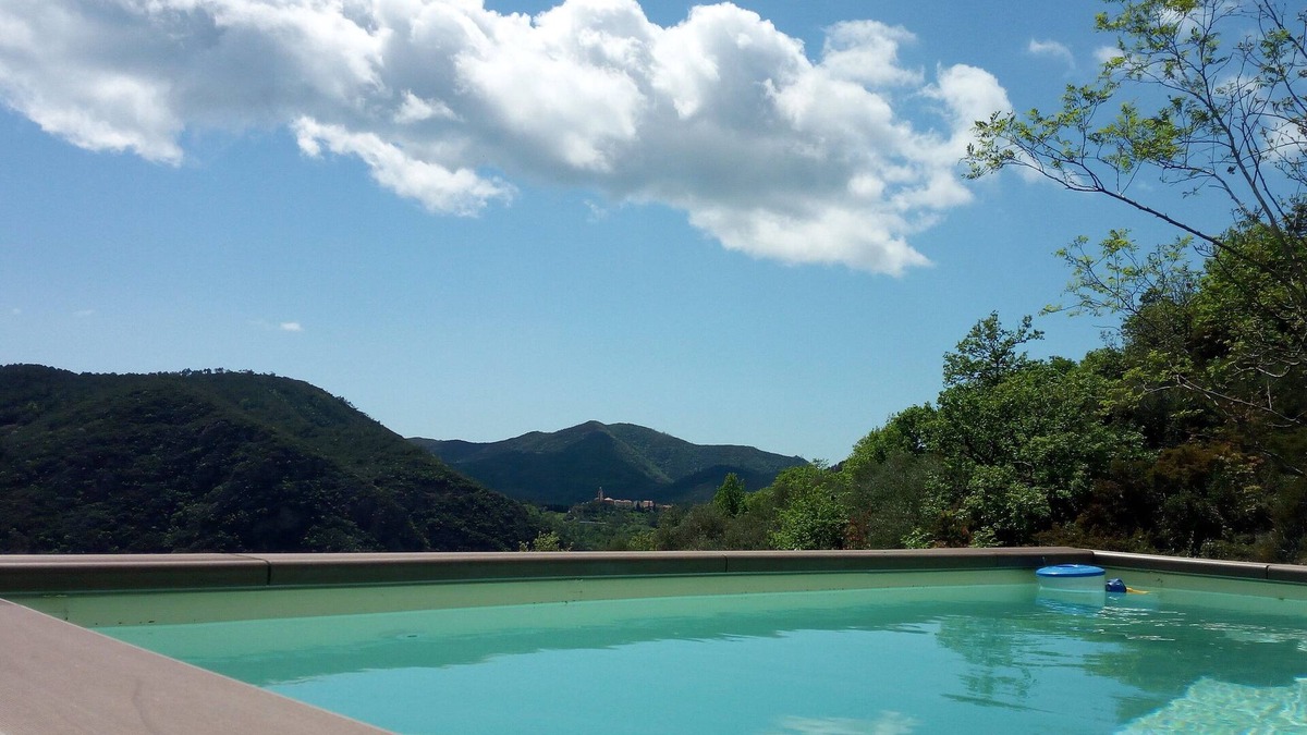 Castiglione Chiavarese House | Breathe and relax