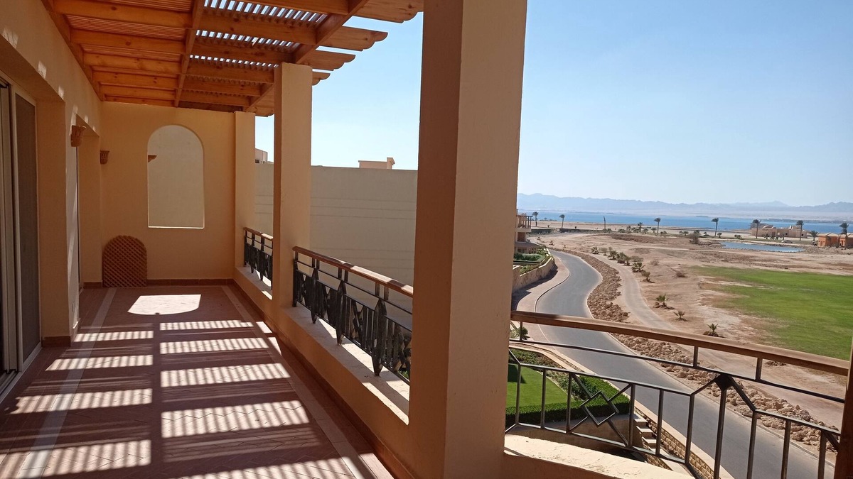 Soma Bay Apartment | Breathtaking penthouse view of golf, rocky desert and Red Sea