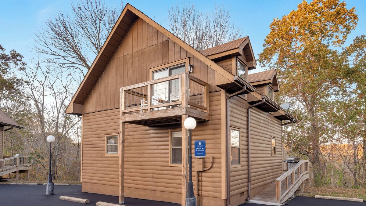 Celina Cabin | Breathtaking 4 Bedroom Chalet .5 Miles from Dale Hollow Lake #1