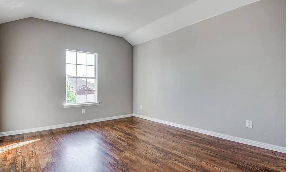 Little Elm House | Breathtaking and spacious 2 story home!