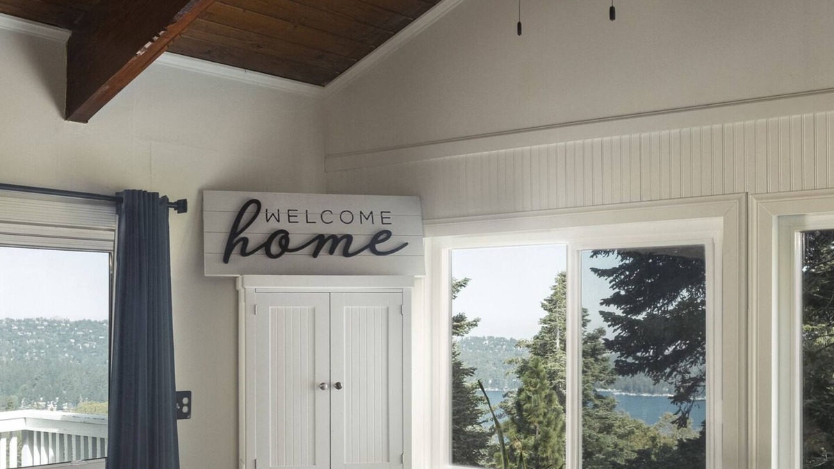 Arrowhead Villas House | Breathtaking Lakeview, GAME RM, 4 mins to Village