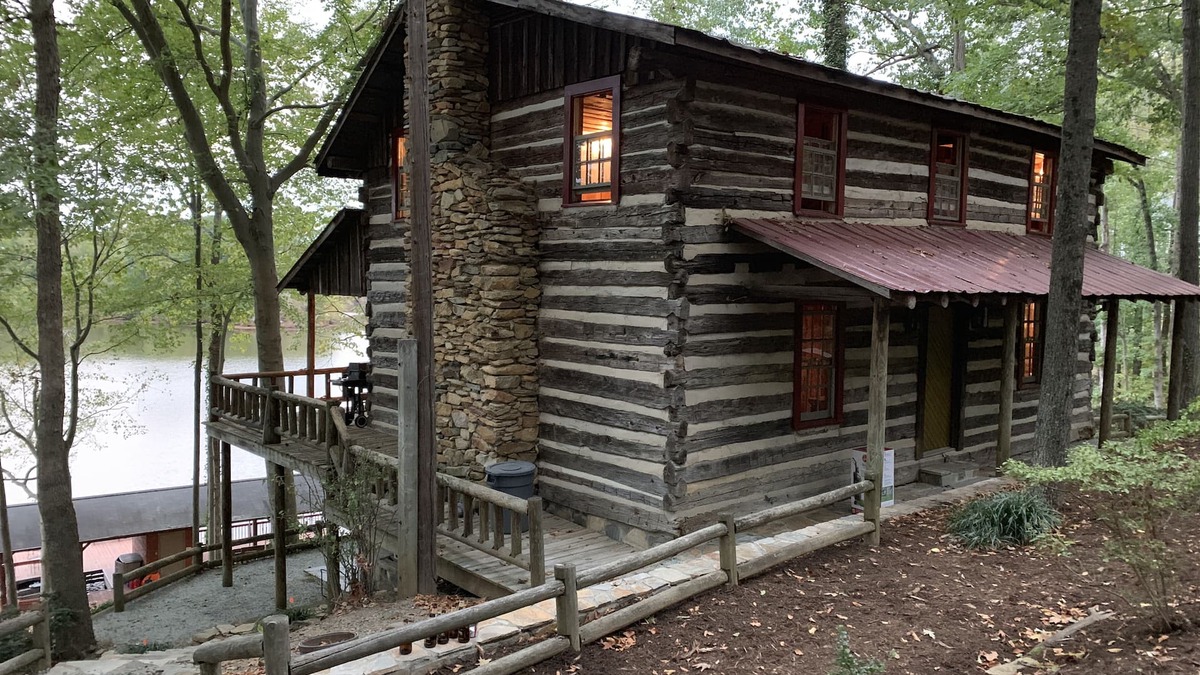 Roxboro House | Breathtaking Lakefront Property; Quiet Cove with Deep Water
