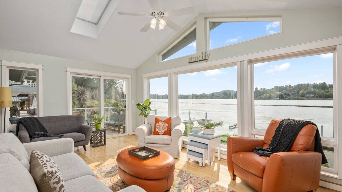 Otis House | Breathtaking Lakeside Views, Pet Friendly, Large Private Dock, Sunroom, Game Room, 2 Miles to Casino