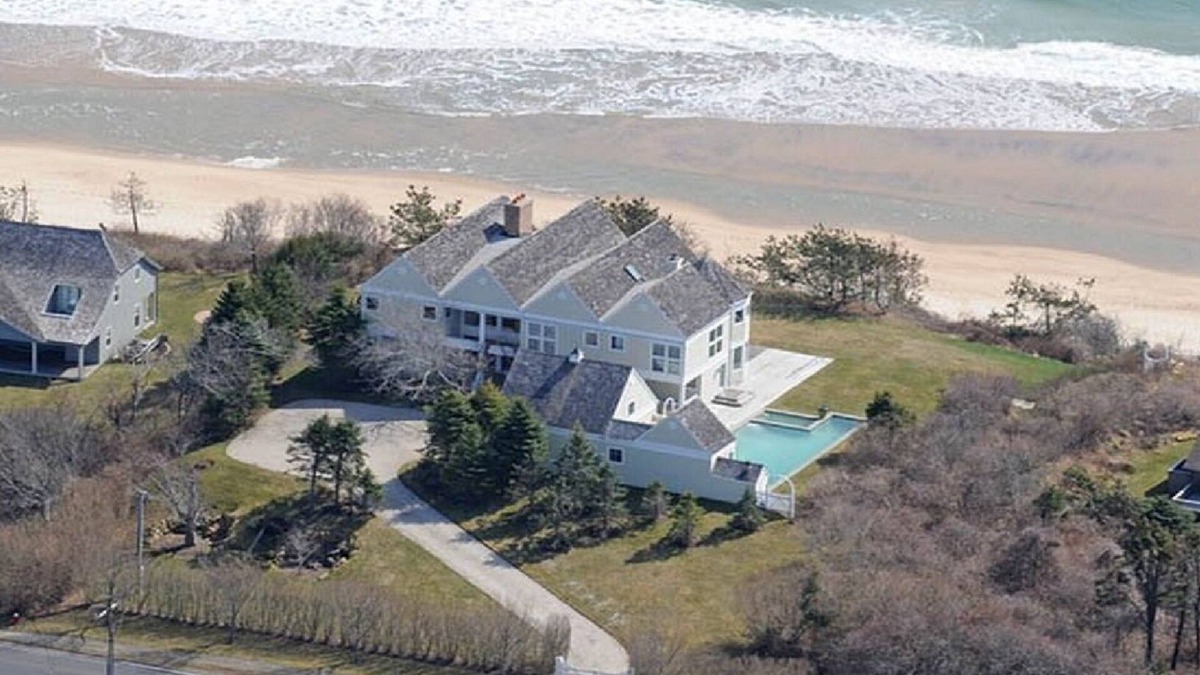 Montauk House | Breathtaking Ocean Front Property