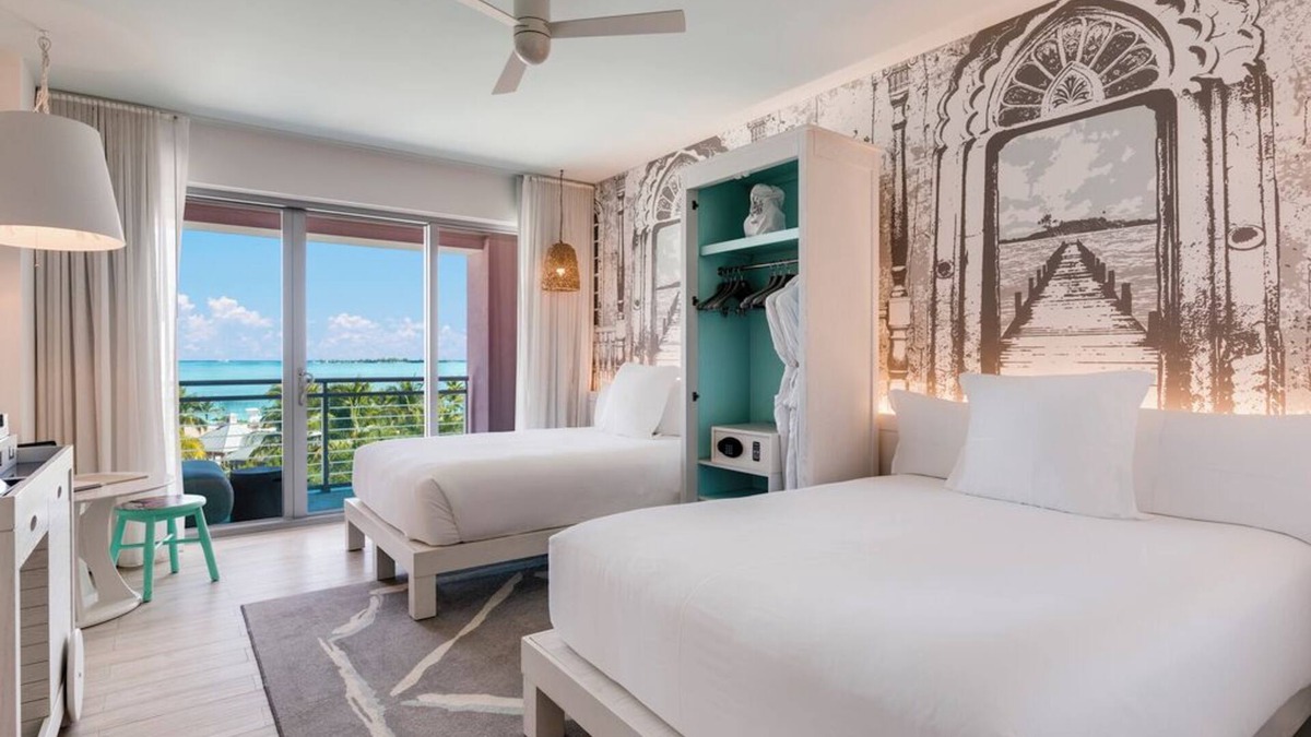 Nassau Hotel | Breathtaking Ocean View with Balcony | Baha Bay Access