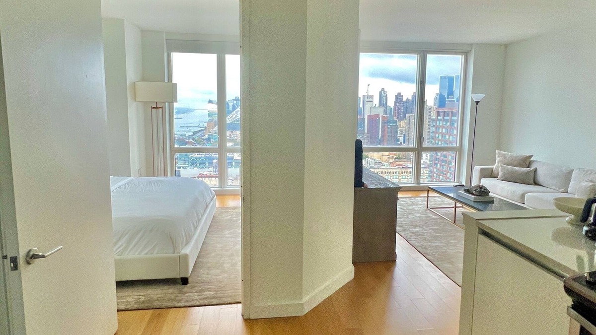 Hell's Kitchen Apartment | BREATHTAKING SKYLINE VIEWS! Lux 1 Bedroom Suite in best location by Times Sq