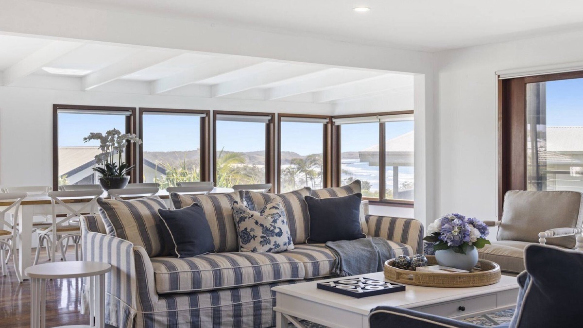 Emerald Beach Apartment | Breathtaking Views, Shared Pool and Yard, Steps from Beach