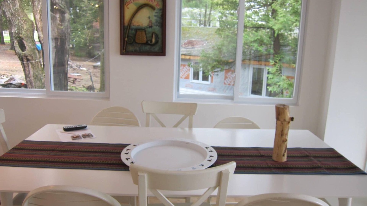 Frontenac Cottage | Breathtaking view perfect for 2 families: hot tub, fireplace, central air
