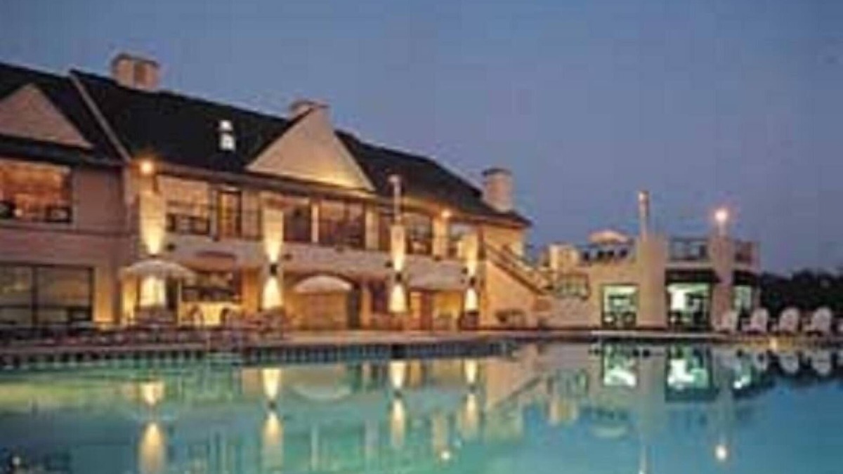 Onamia House | Breathtaking Views of Lake Mille Lacs at Izatys Resort
