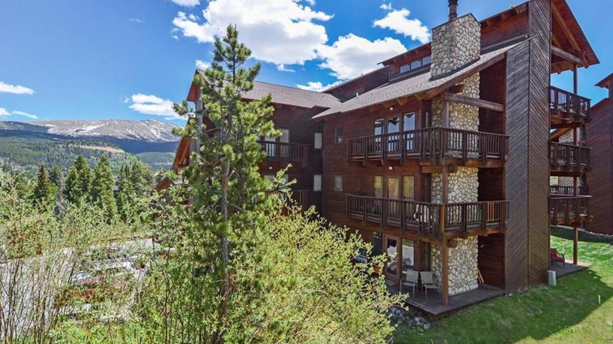 Four O'Clock Condo | Breck Tyra SKI IN & SKI OUT - Mountain Views