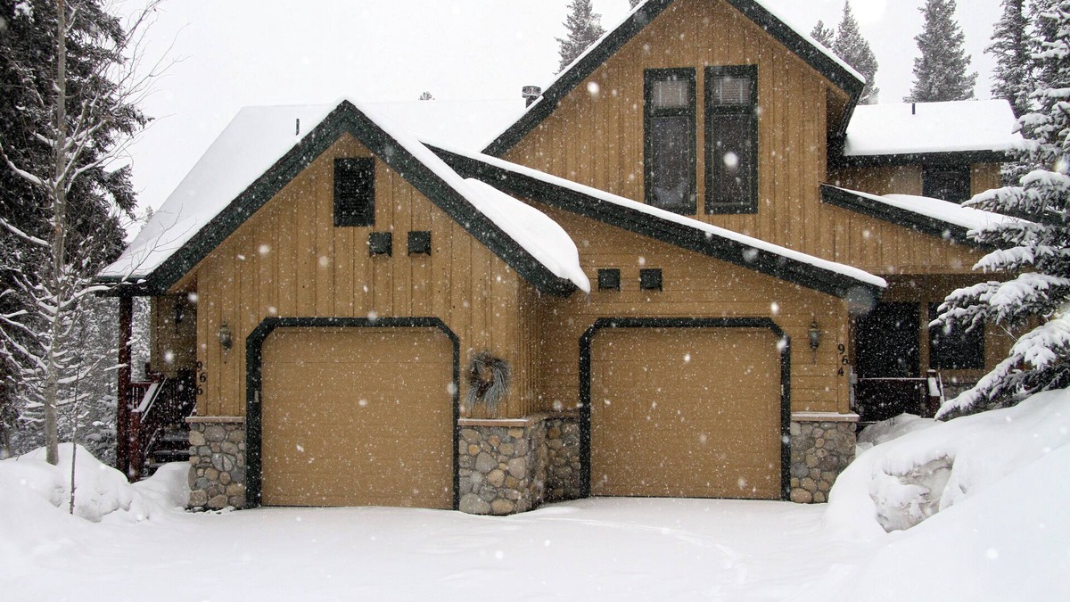 Peak 8 House | Breckenridge 5 Star Mountain Townhome with Private Hot Tub