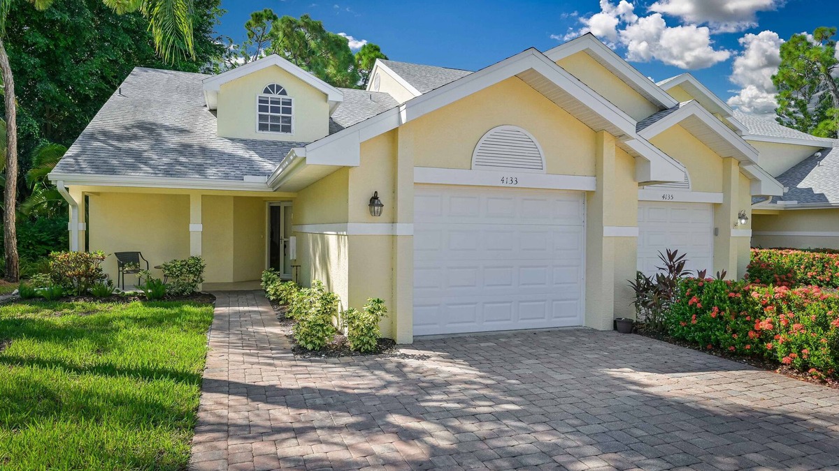 Estero Villa | Breckenridge - New remodeled Villa with Golf!