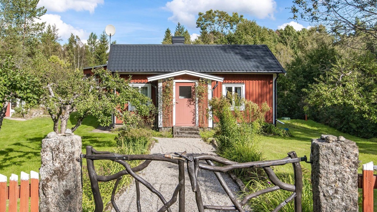 Tving House | Bredasjö by Interhome