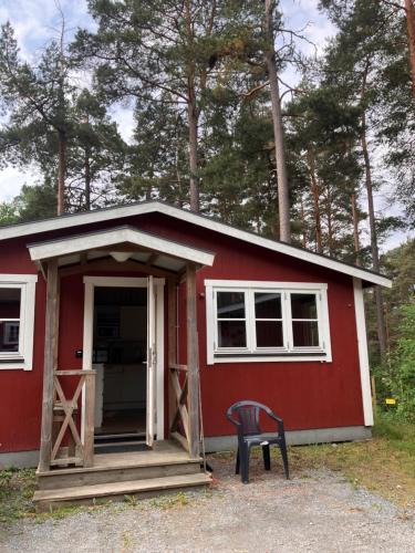 Enkoping House | Bredsands camping och bad- Bredsandsstugor
