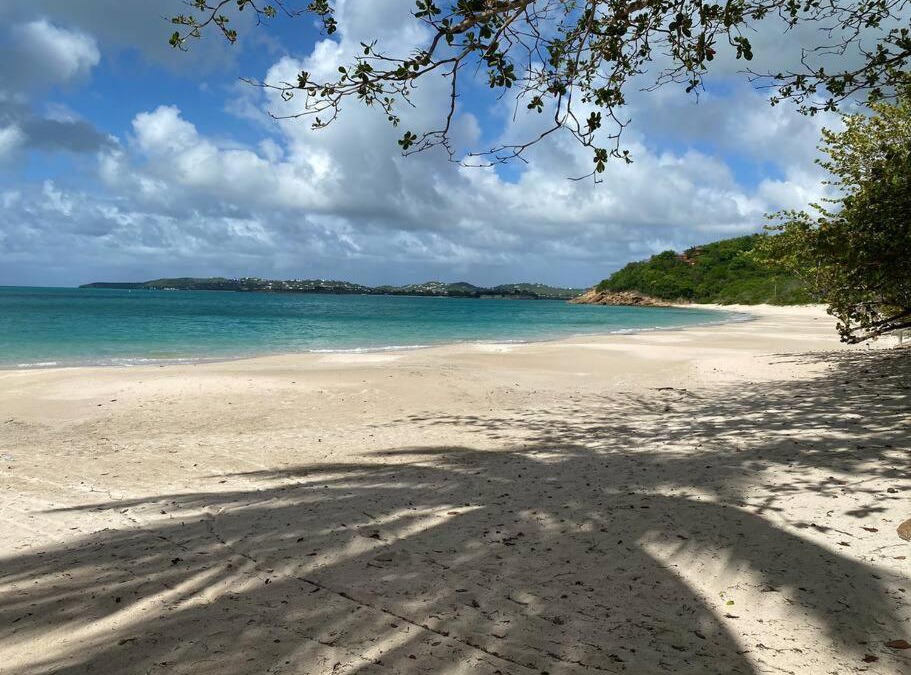 St. John's Villa | Breeze by the sea