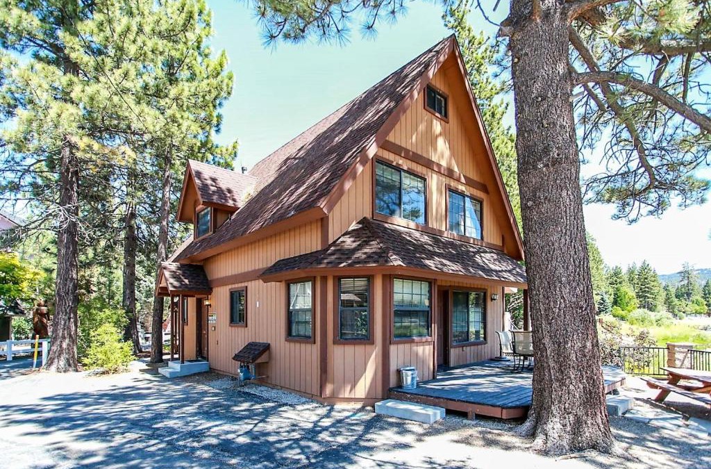 Big Bear Lake House | Breezy One-112 by Big Bear Vacations