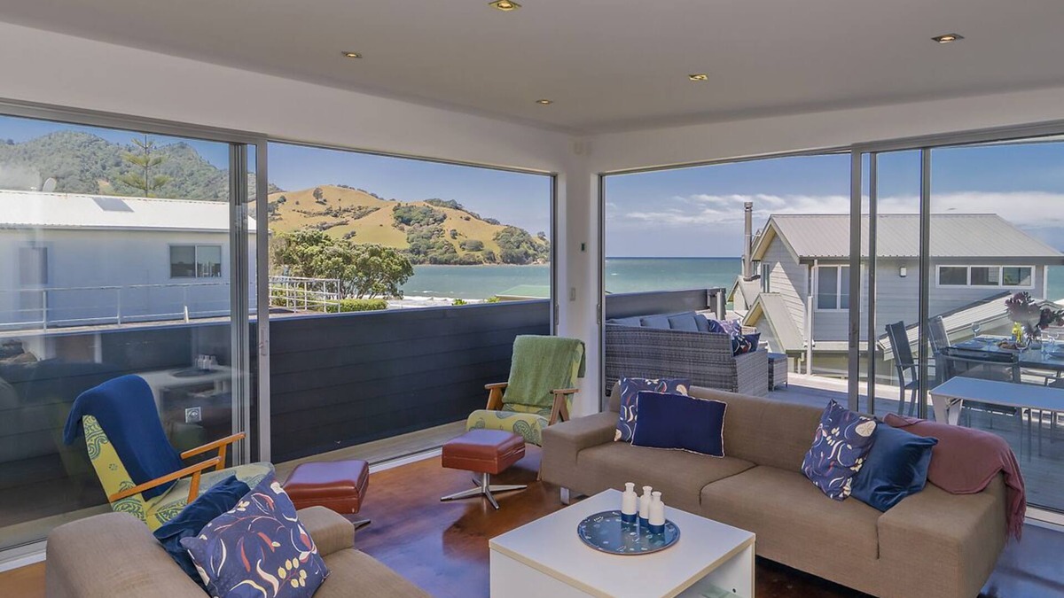 Wharekaho Cottage | Breezy Views - Simpsons Beach Holiday Home