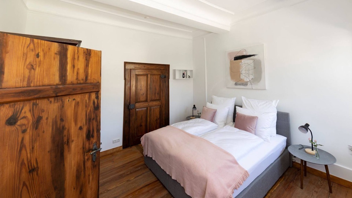 Ebern Apartment | Brennmeister vacation apartment (65sqm) on the second floor with a view of the estate