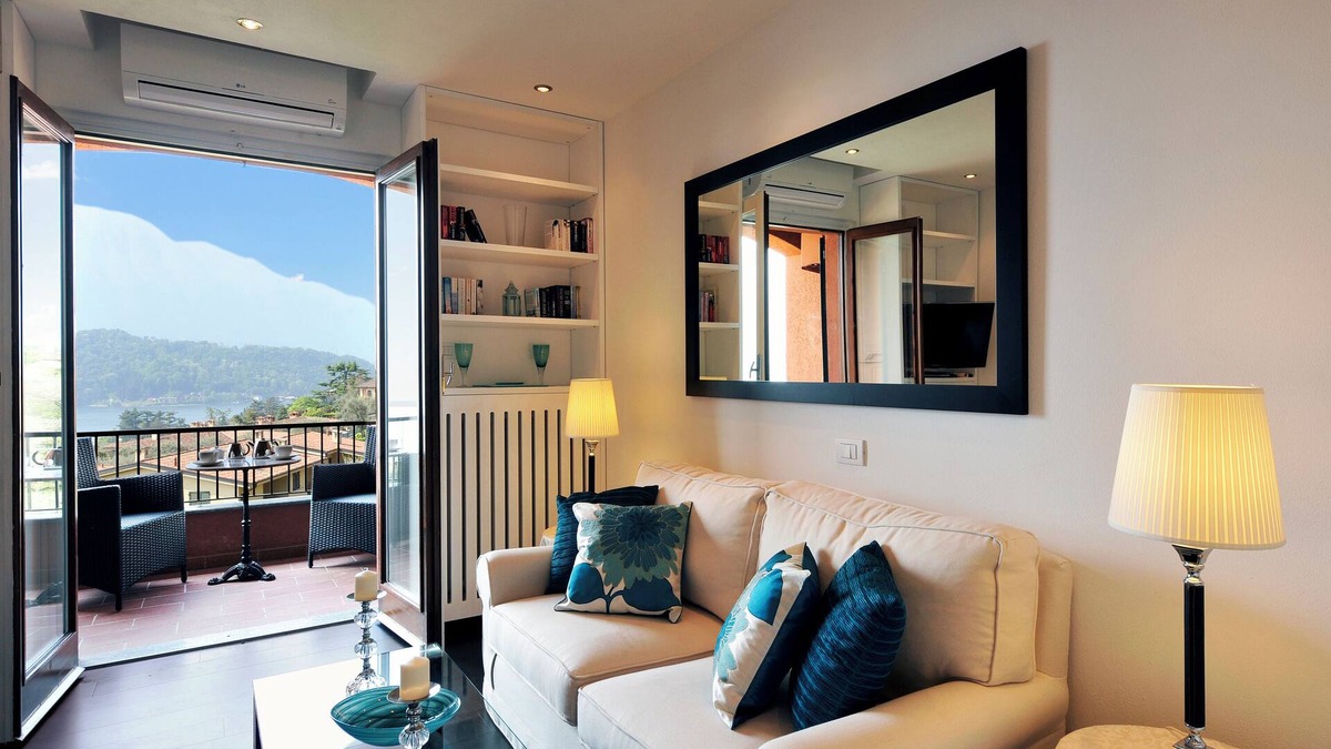 Azzano Apartment | Brentano Elegante, Tremezzina (Mezzegra), Italy