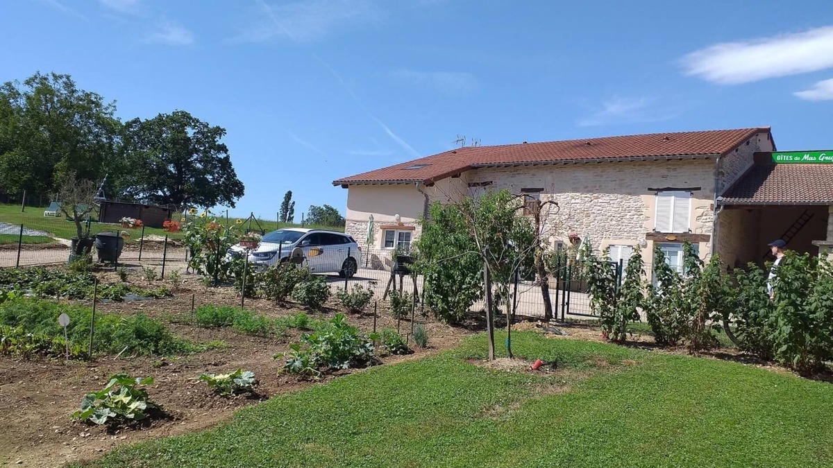 Tossiat House | Bresse - Tossiat - Gîte