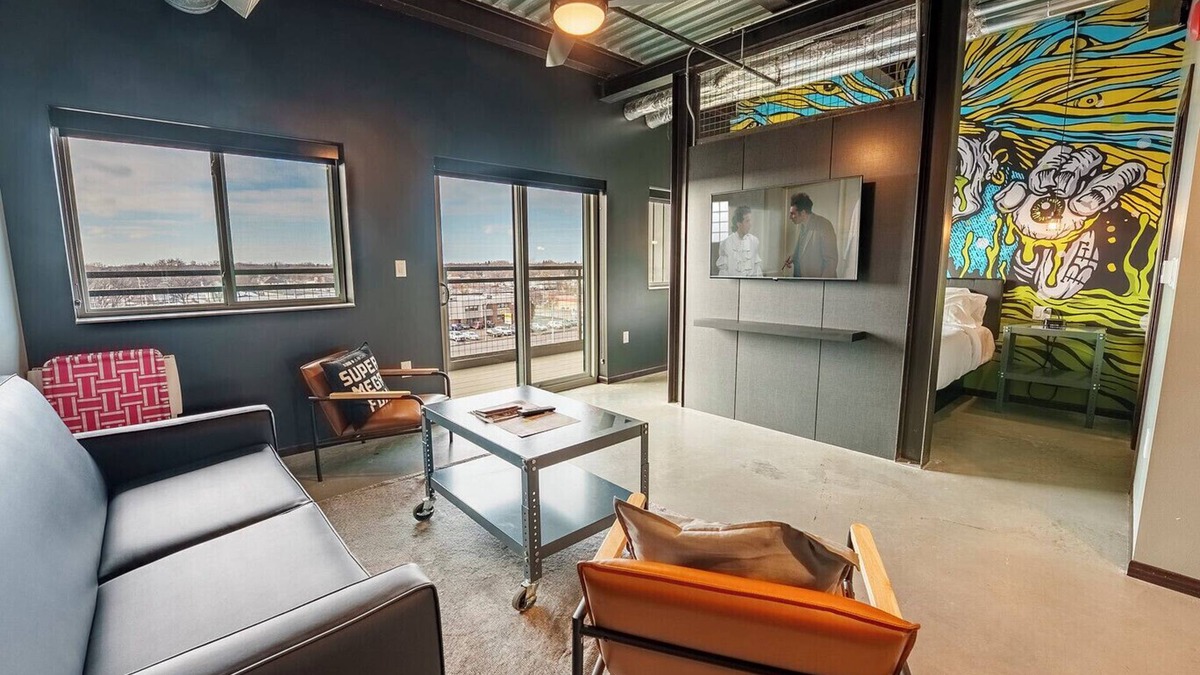 Fargo Hotel | Brewhalla Hotel