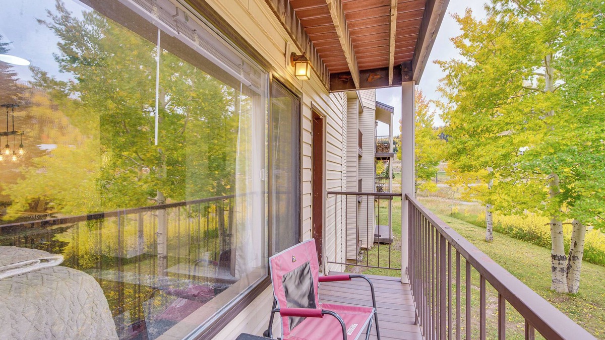 Brian Head Condo | Brian Head Studio Condo w/Balcony + Mountain View