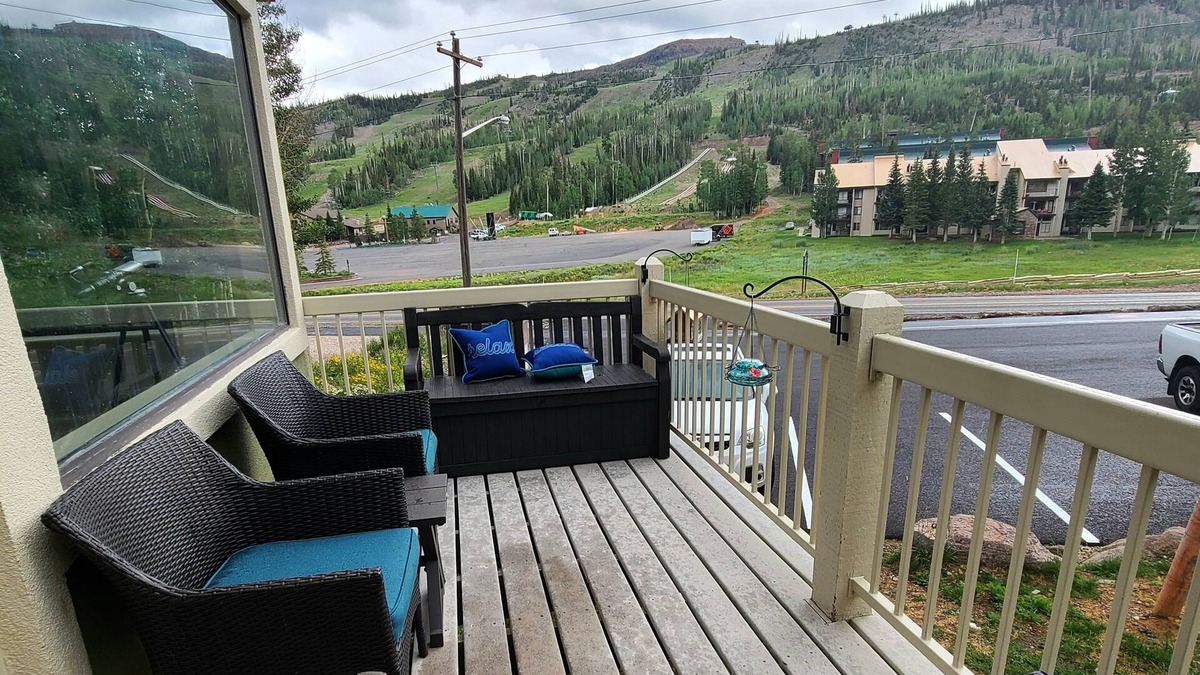 Brian Head Condo | Brian Head Village Escape 4/3 with Ski Slope Views Across from the Lift Unit J-2