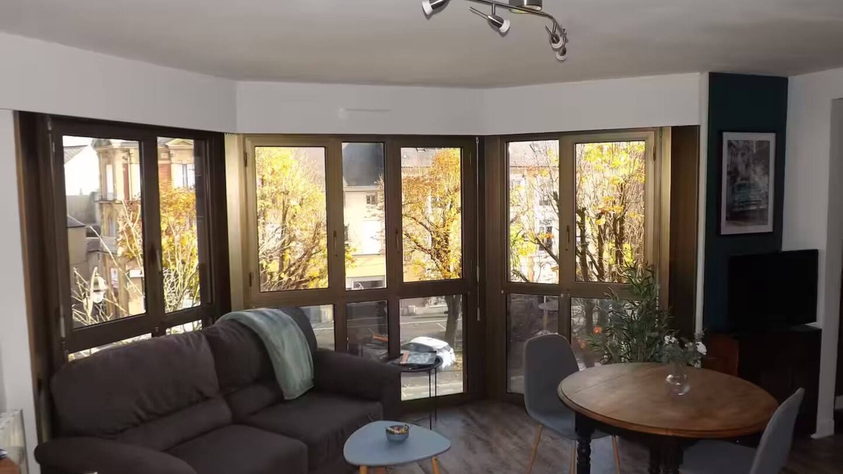 Charleville-Mezieres Apartment | Briand : Beautiful bright apartment, near train station, ideal for couple