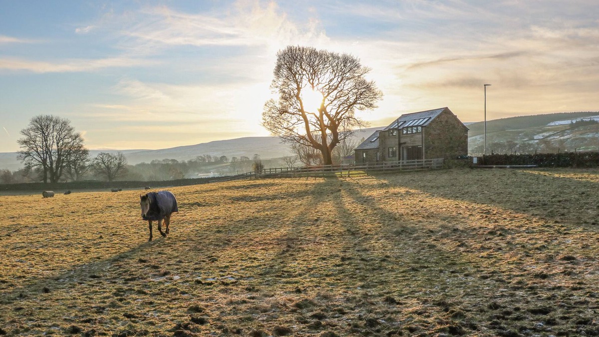 Wearhead Cottage | BRIAR BARN, pet friendly, luxury holiday cottage in St John's Chapel