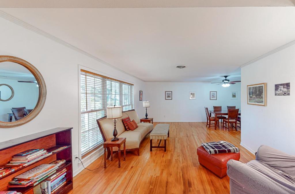 Westbury House | Briarbend Beauty