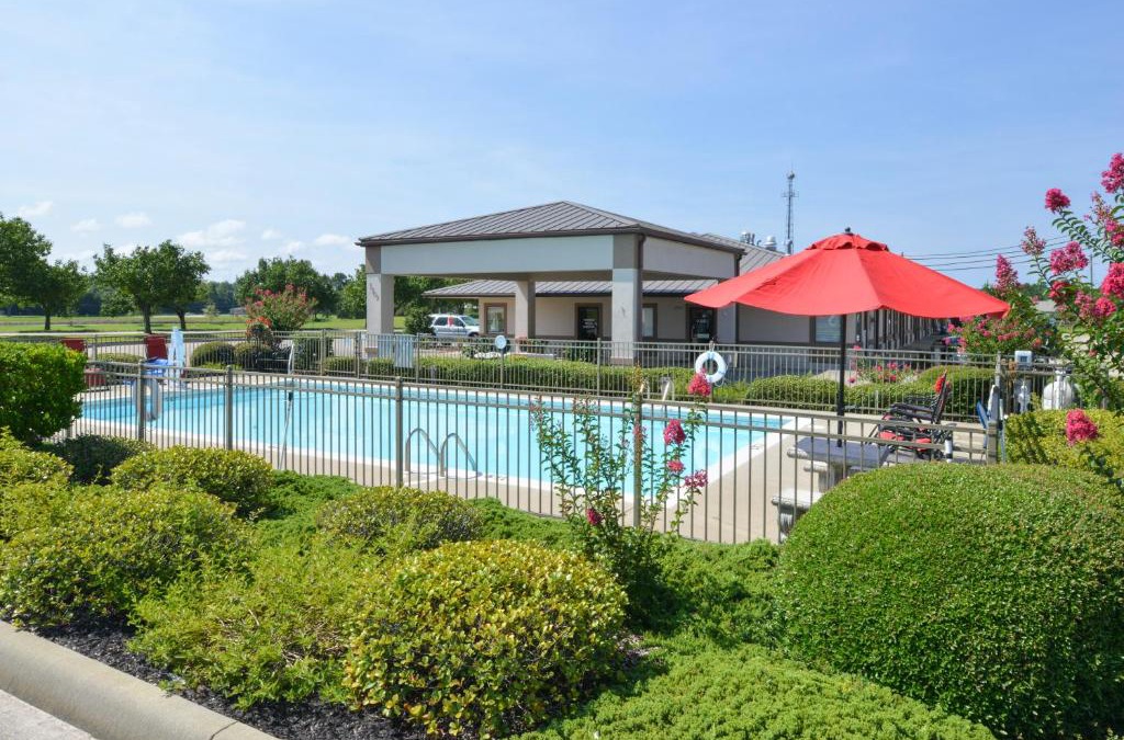 Geneva Hotel | Briarwood Inn Of Geneva