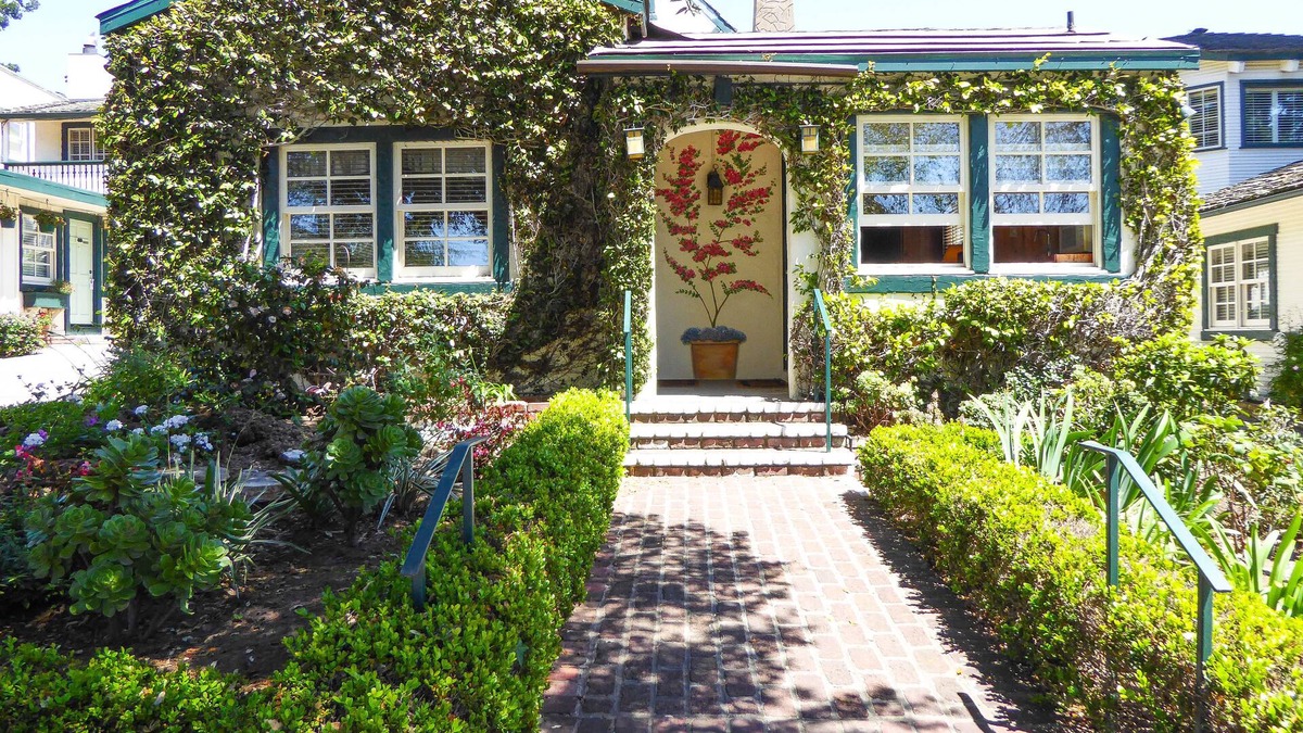 Northwest Carmel House | Briarwood Inn