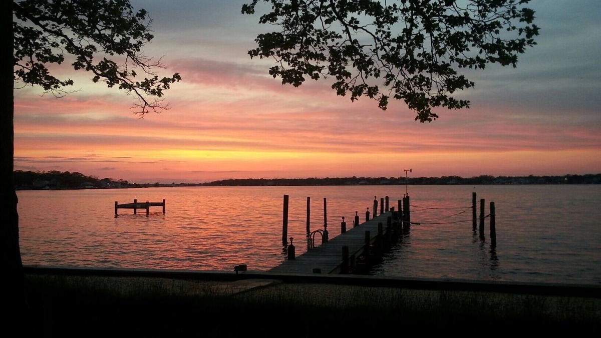 Osbornsville House | Brick Waterfront With Dock And Private Beach