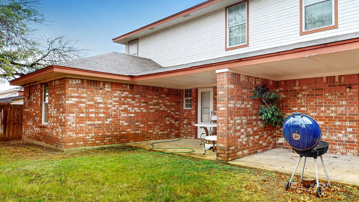 Killeen House | Brickside Beauty | Getaway in Killeen