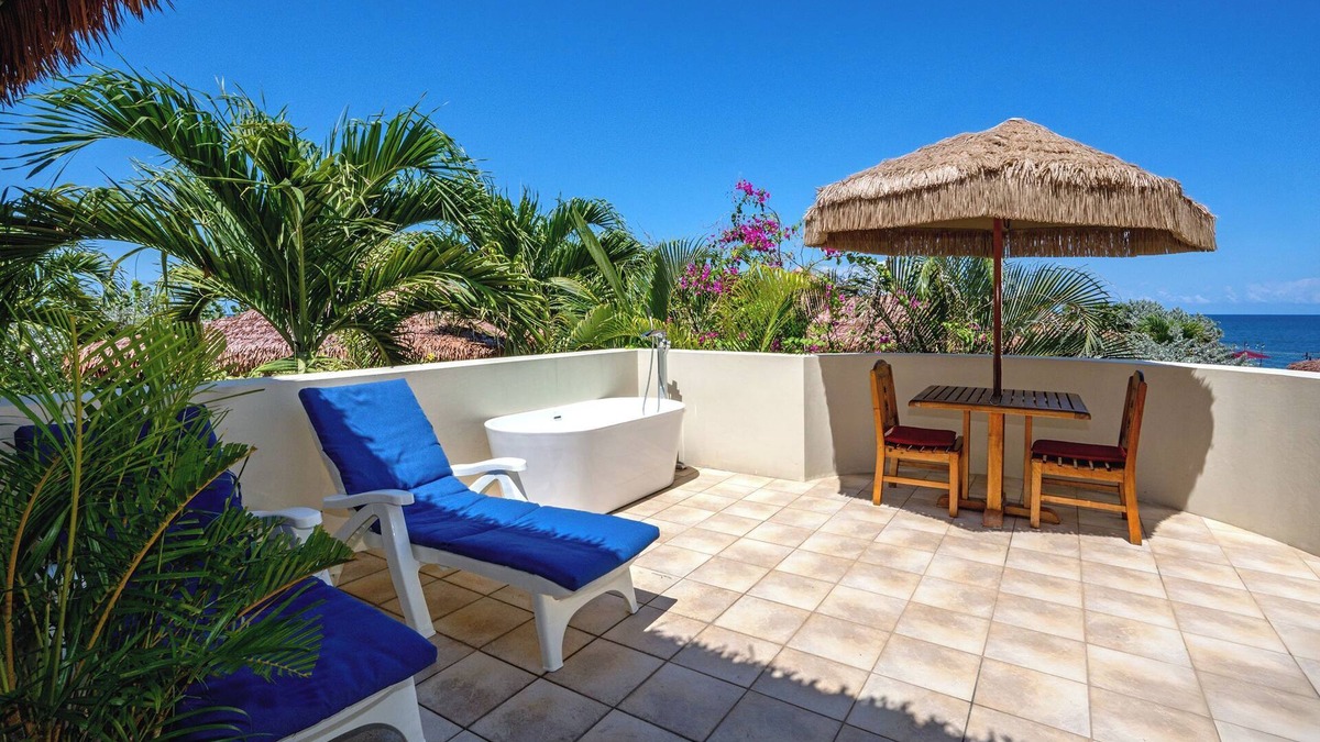 West End Hotel | Bridal Suite at Ocean Cliff Hotel Negril