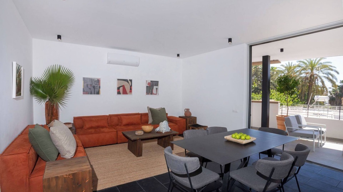 Historical Center Apartment | Bridge House 201-3BR Modern Apt close to the beach and city centre