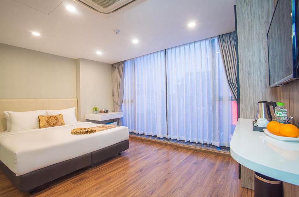 Ngoc Khanh Hotel | Bridge Lakeside Room For Rent Hanoi