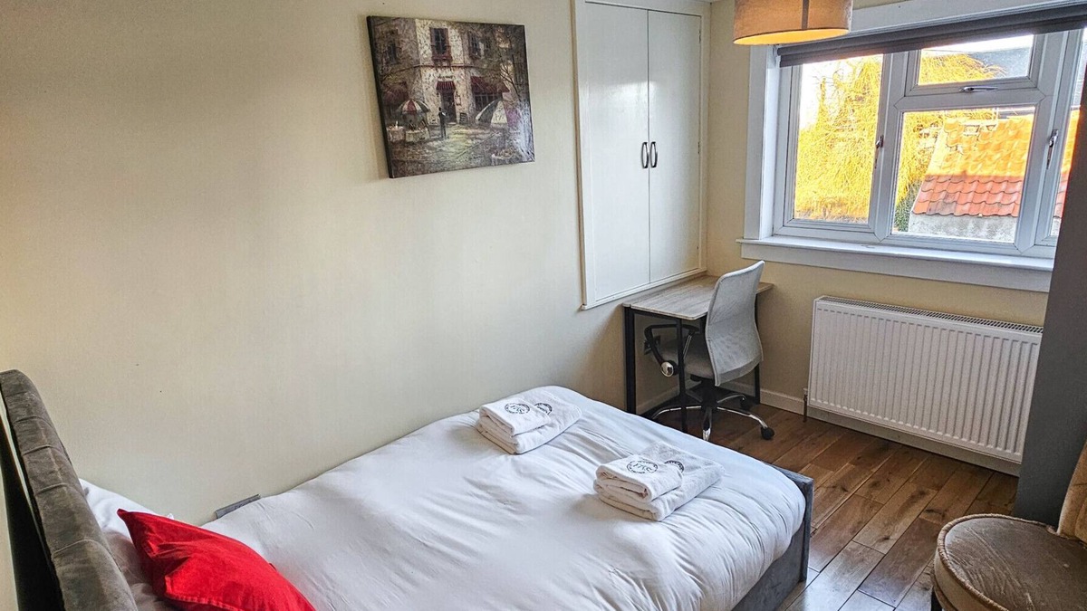 MacMerry Bed & Breakfast | Bridge St Guest House - Room 1 - Tranent