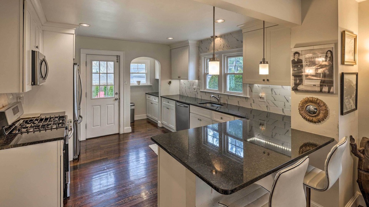 Black Rock Historic District House | Bridgeport Vacation Rental - Walk to Beach!