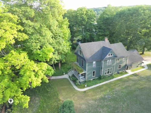 Central Lake House | Bridgewalk Estate a Wanderlust Abodes property