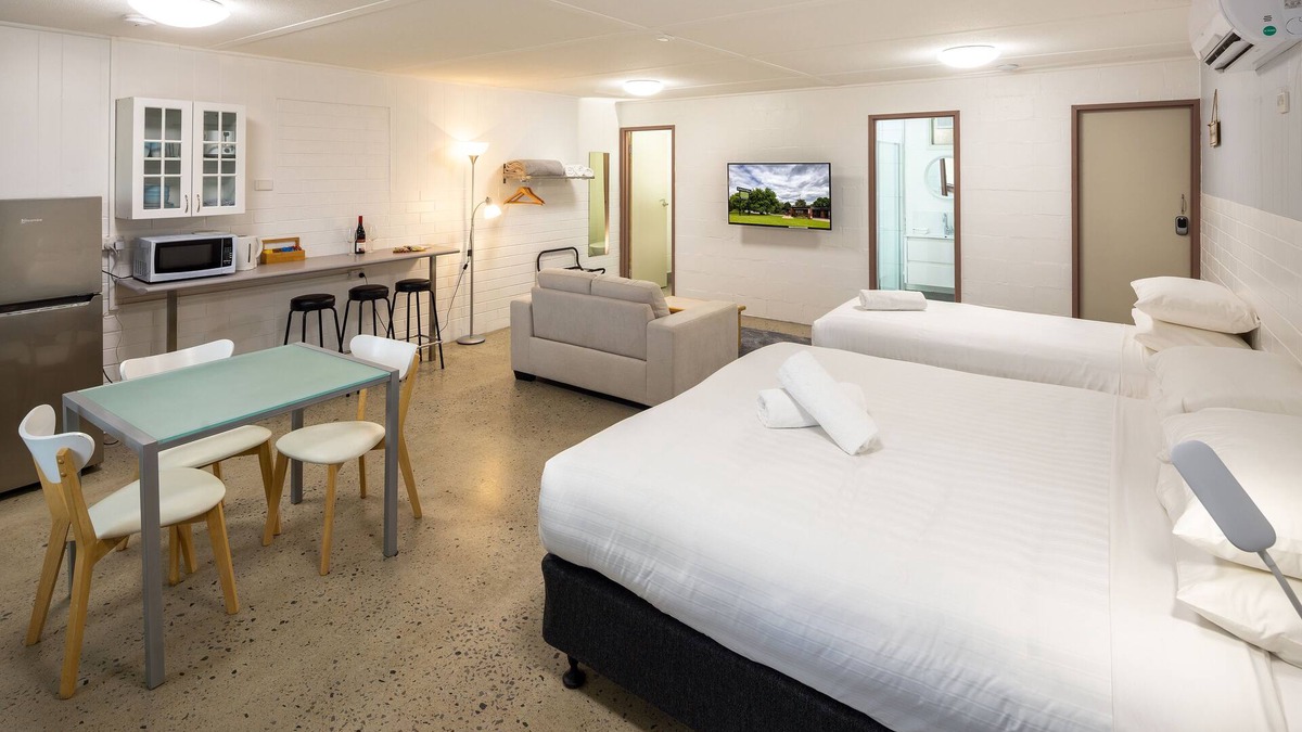 Bridgewater on Loddon Hotel | Bridgewater Motel